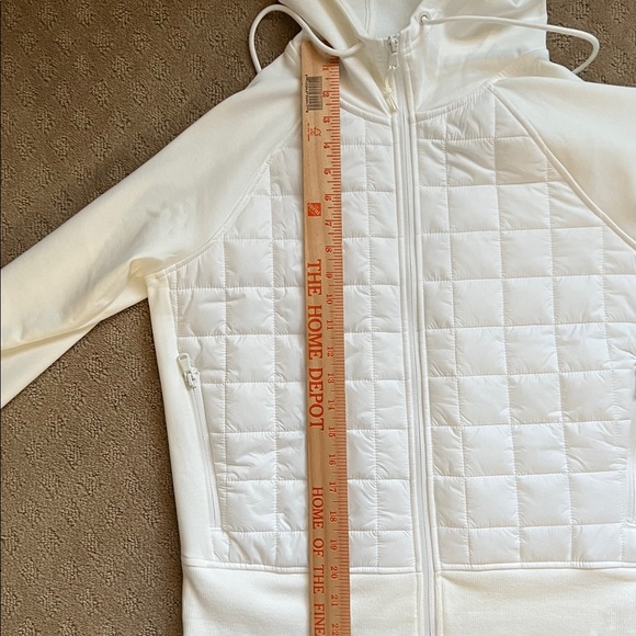 NWOT Old Navy Women's Off White Dynamic Fleece Quilted Jacket - Picture 11 of 12